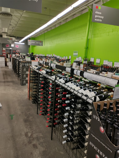 Wine Store «Vin Chicago», reviews and photos, 1826 N Elston Ave, Chicago, IL 60642, USA