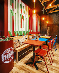 Atmosphère du Restaurant mexicain Fresh Burritos Saint-Lazare à Paris - n°1