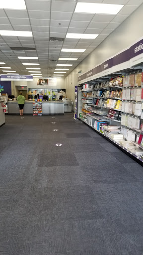 Print Shop «FedEx Office Print & Ship Center», reviews and photos, 8707 SW Tualatin-Sherwood Rd, Tualatin, OR 97062, USA