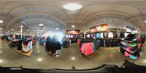 Clothing Store «Under Armour Factory House», reviews and photos, 35 S Willowdale Dr #207, Lancaster, PA 17602, USA