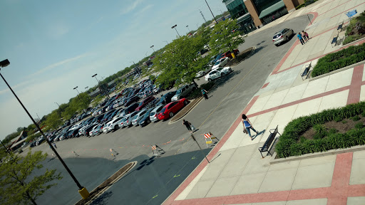 Shoe Store «DSW Designer Shoe Warehouse», reviews and photos, 202 Orland Park Pl, Orland Park, IL 60462, USA