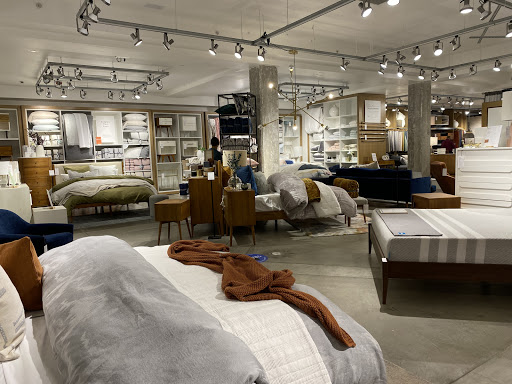 Furniture Store «west elm», reviews and photos, 400 W 47th St, Kansas City, MO 64112, USA