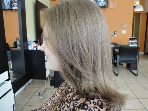 Beauty Salon «Bionic Hair Salon», reviews and photos, 5501 N Broadway St, Chicago, IL 60640, USA