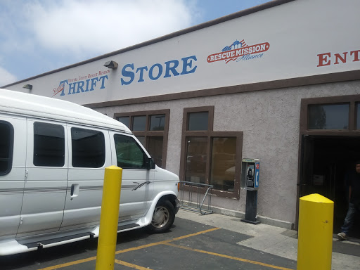 Thrift Store «Super Thrift Store», reviews and photos, 815 N Oxnard Blvd, Oxnard, CA 93030, USA