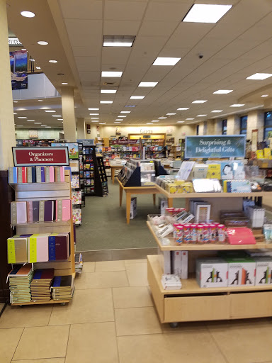 Book Store «Barnes & Noble», reviews and photos, 3 S Tunnel Rd, Asheville, NC 28805, USA