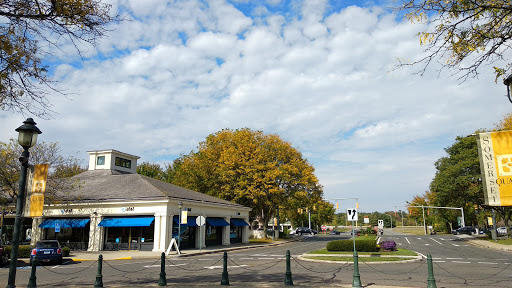 Shopping Mall «The Shops at Somerset Square», reviews and photos, 140 Glastonbury Blvd, Glastonbury, CT 06033, USA