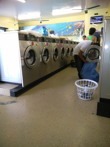 Laundromat «Laundromart North Fort Myers», reviews and photos, 216 Pondella Rd, North Fort Myers, FL 33903, USA