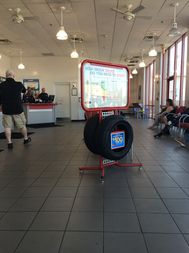 Tire Shop «Discount Tire Store - Oak Lawn, IL», reviews and photos, 6635 95th St, Oak Lawn, IL 60453, USA