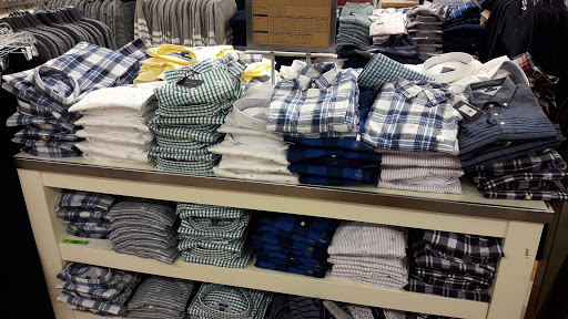 Clothing Store «Tommy Hilfiger Company Store», reviews and photos, 25 Enterprise Ave N, Secaucus, NJ 07094, USA