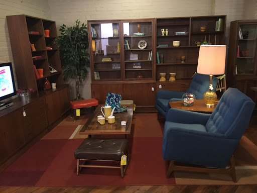 Used Furniture Store «Hometown Refurnishing», reviews and photos, 24 E Main St, Ephrata, PA 17522, USA