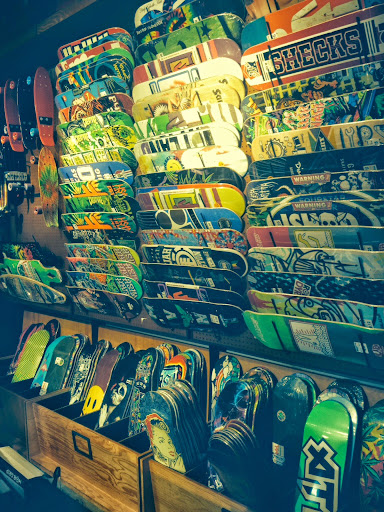 Clothing Store «Zumiez», reviews and photos, 401 NE Northgate Way, Seattle, WA 98125, USA