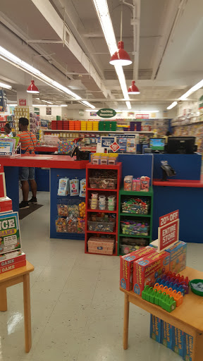 Educational Supply Store «Lakeshore Learning Store», reviews and photos, 969 Central Park Ave, Scarsdale, NY 10583, USA