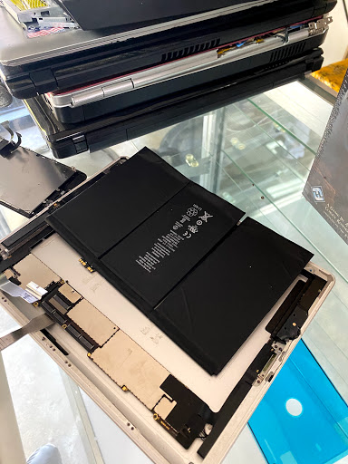 Cell Phone Store «Phone Geek Cellular Repair», reviews and photos, 6125 S Sheridan Rd, Tulsa, OK 74133, USA