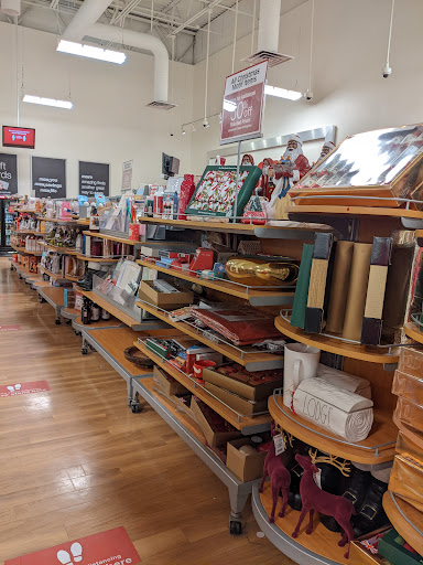 Department Store «T.J. Maxx», reviews and photos, 33 Holyoke St, Holyoke, MA 01040, USA