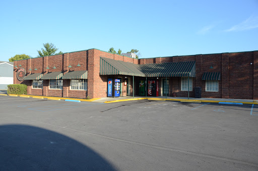 Beer Store «Red Barrel Liquor Store», reviews and photos, 240 E High St, Mooresville, IN 46158, USA