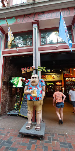 Liquor Store «Downtown Nashville Wine and Spirits», reviews and photos, 178 2nd Ave N, Nashville, TN 37201, USA