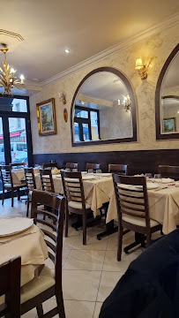 Atmosphère du Restaurant libanais Assanabel - Saint-Germain-des-Prés à Paris - n°12