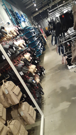 Shopping Mall «Freehold Raceway Mall», reviews and photos, 3710 U.S. 9, Freehold, NJ 07728, USA