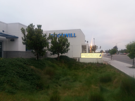 Thrift Store «Goodwill», reviews and photos, 1325 N Main St, Salinas, CA 93906, USA