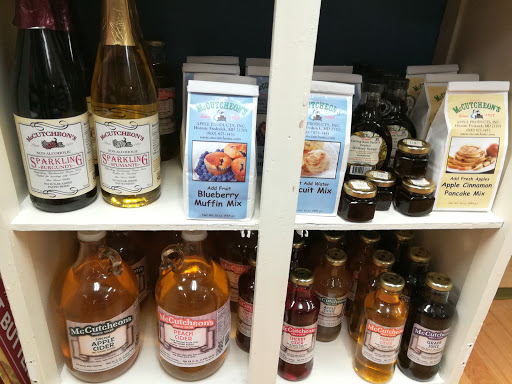 Grocery Store «River country store (live bait sold here )», reviews and photos, 2142 Mission Rd, Harpers Ferry, WV 25425, USA