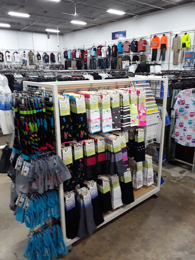 Uniform Store «Scrub Pro Uniforms & Alko Clothing Outlet», reviews and photos, 8801 Kelso Dr, Baltimore, MD 21221, USA