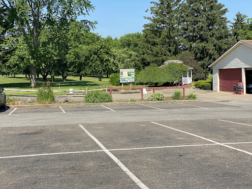 Golf Club «Pines Golf Club & Restaurant», reviews and photos, 1319 N Millborne Rd, Orrville, OH 44667, USA