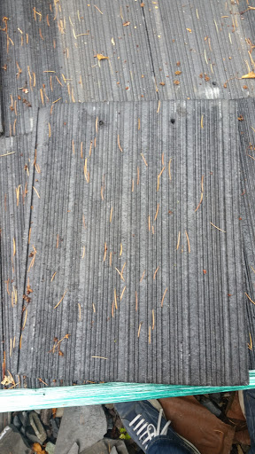 Roofing Contractor «C C & L Roofing Co», reviews and photos, 3319 SE 92nd Ave, Portland, OR 97266, USA