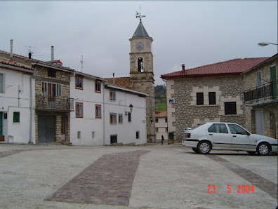 Iglesia de Santiago Apóstol, Guadalaviar Pl. Mayor, 9, 44115 Guadalaviar, Teruel, España