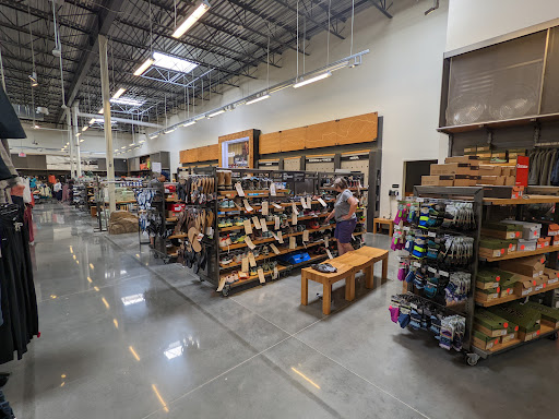 Camping Store «REI», reviews and photos, 6281 W 135th St, Overland Park, KS 66223, USA