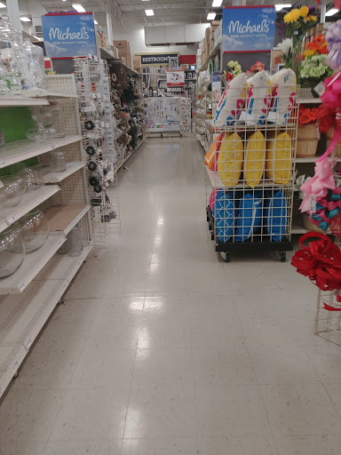 Craft Store «Michaels», reviews and photos, 1206 Bridford Pkwy C, Greensboro, NC 27407, USA