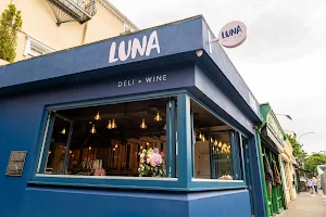 LUNA coffee + wine image