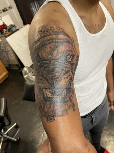 Explore hawaiian island tattoo ideas, creative tattoo ideas in Memphis, available at Inkatsuki Tattoos Art Studio