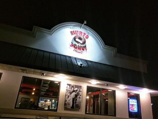 Donut Shop «Hurts Donut», reviews and photos, 7010 W 21st St, Wichita, KS 67205, USA