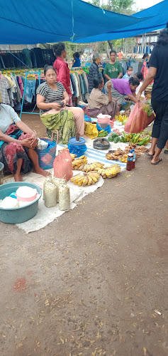 Pasar desa Eputobi