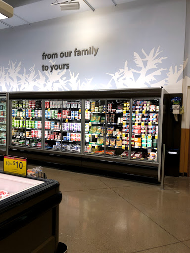 Grocery Store «Kroger», reviews and photos, 2058 25 Mile Rd, Shelby Charter Township, MI 48316, USA