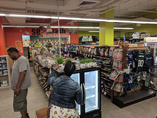 Pet Supply Store «Petco Animal Supplies», reviews and photos, 61-23 190th St, Fresh Meadows, NY 11365, USA