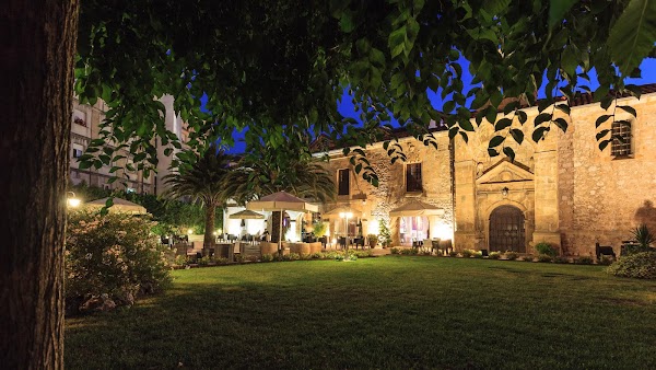 HOTEL RESTAURANTE LOS GUARDESES