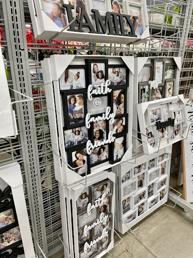 Clothing Store «Burlington Coat Factory», reviews and photos, 290 Turnpike Rd #10, Westborough, MA 01581, USA