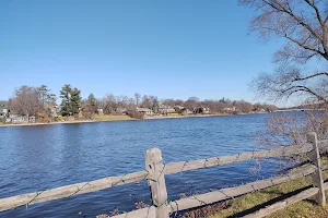 Sinnissippi Riverfront Park image