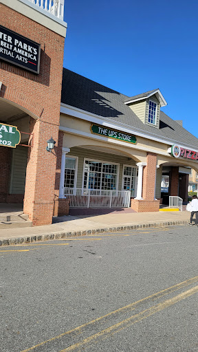 Shipping and Mailing Service «The UPS Store», reviews and photos, 330 Mounts Corner Dr, Freehold, NJ 07728, USA