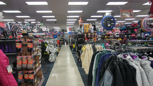 Sporting Goods Store «Big 5 Sporting Goods - Pinole», reviews and photos, 1572 Fitzgerald Dr, Pinole, CA 94564, USA
