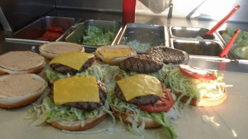 Grocery Store «Lucky 7», reviews and photos, 501 S 10th St, Taft, CA 93268, USA