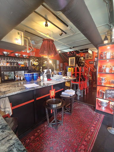 Book Store «Battery Park Book Exchange», reviews and photos, 1 Page Ave #101, Asheville, NC 28801, USA