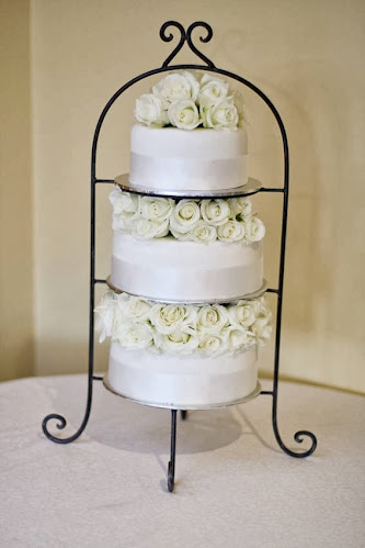 Reviews of Jennifer Lindsay Wedding Cakes and Flowers in Tauranga - Bakery