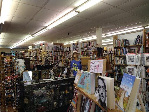 Music Store «Greatest Hits Music & Books», reviews and photos, 807 W Jackson St, Tupelo, MS 38804, USA