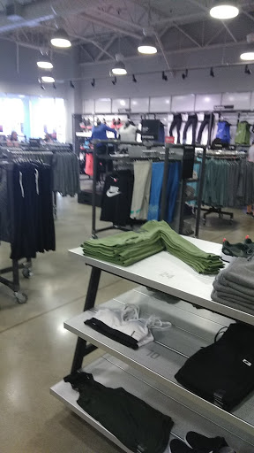 Clothing Store «Nike Factory Store», reviews and photos, 10801 Corkscrew Rd D-177, Estero, FL 33928, USA