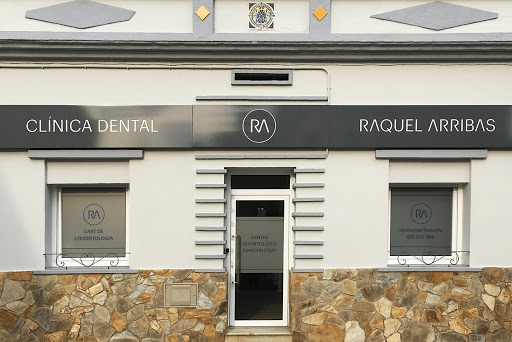 Clínica Dental Raquel Arribas en Salt, Girona