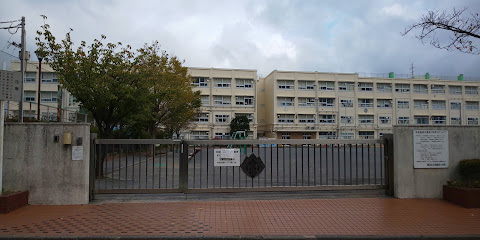 横浜市立西富岡小学校