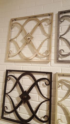 Furniture Store «Arhaus», reviews and photos, 1240 Northbrook Ct, Northbrook, IL 60062, USA