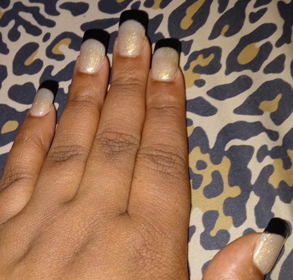 Lee Nails Spa 02747